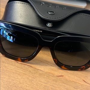NWOT Diff Eyewear Carson